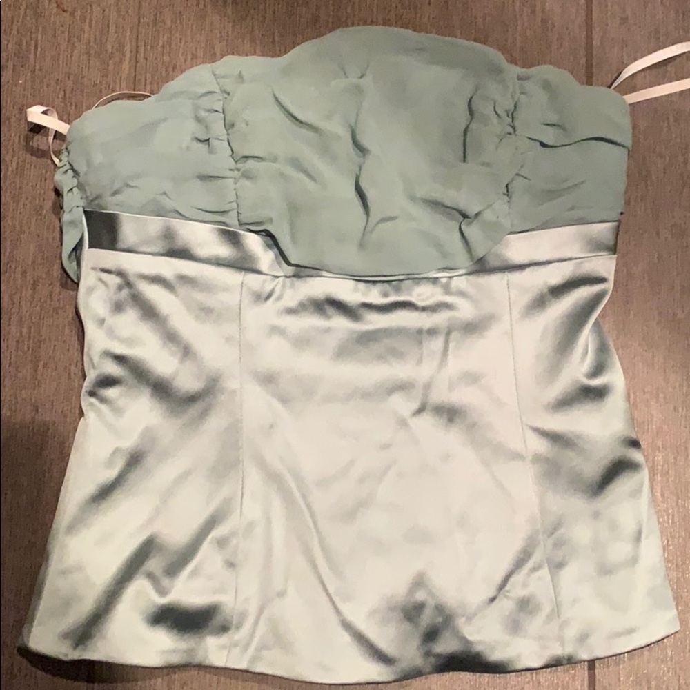 Strapless top